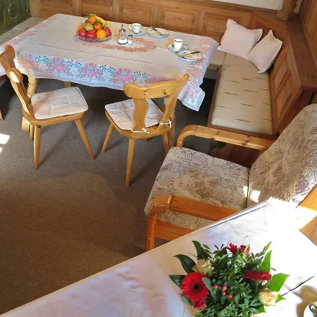 Gaestehaus Alpenrose * Ettal