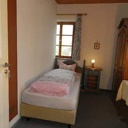 Gaestehaus Alpenrose * Ettal