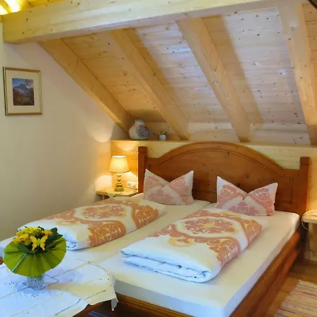 Gaestehaus Alpenrose *