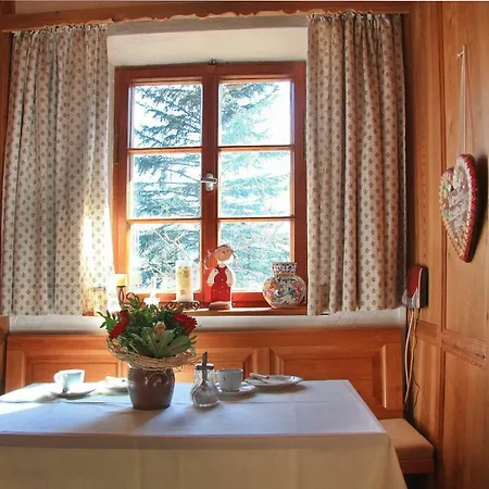 Gaestehaus Alpenrose